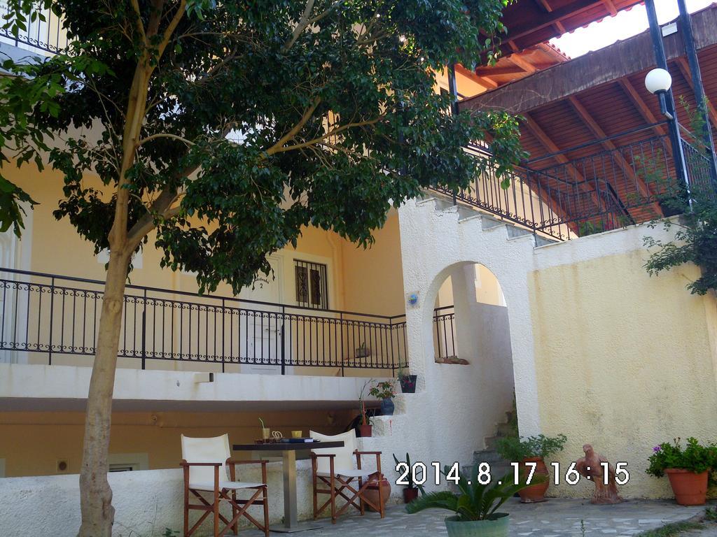 Kastraki Studios Stoupa Room photo